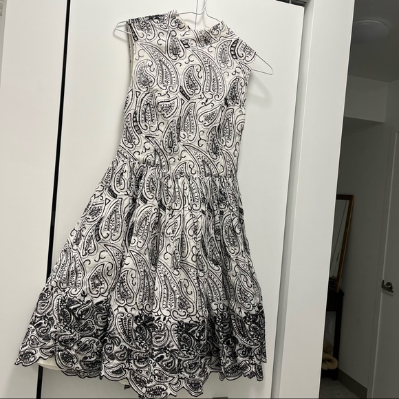 Alice+Olivia❣️Paisley Print Flared dress - Picture 12 of 17